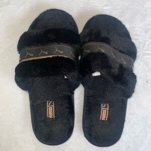 Puma Fluff V2 Slide Slipper size 5
